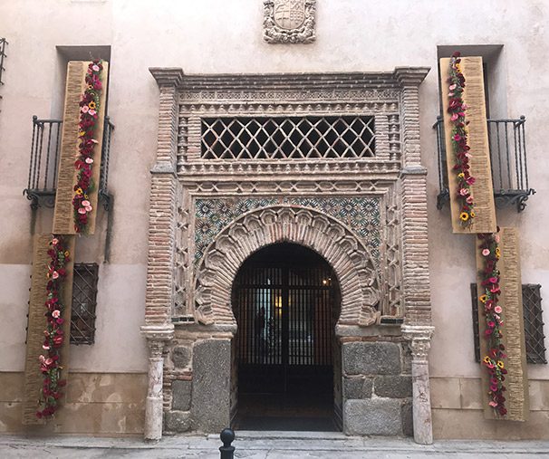 Decoración floral del Palacio de Benacazón